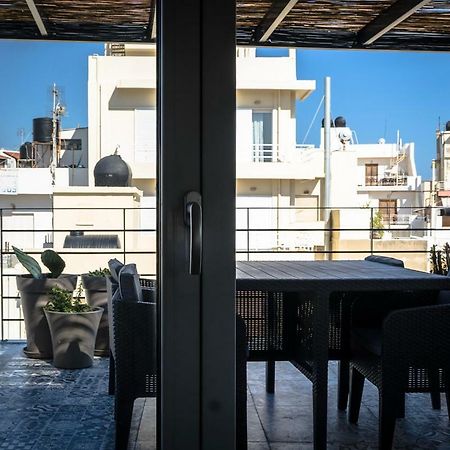 Yasemi Superb Two Floor Apartment Iraklion Buitenkant foto